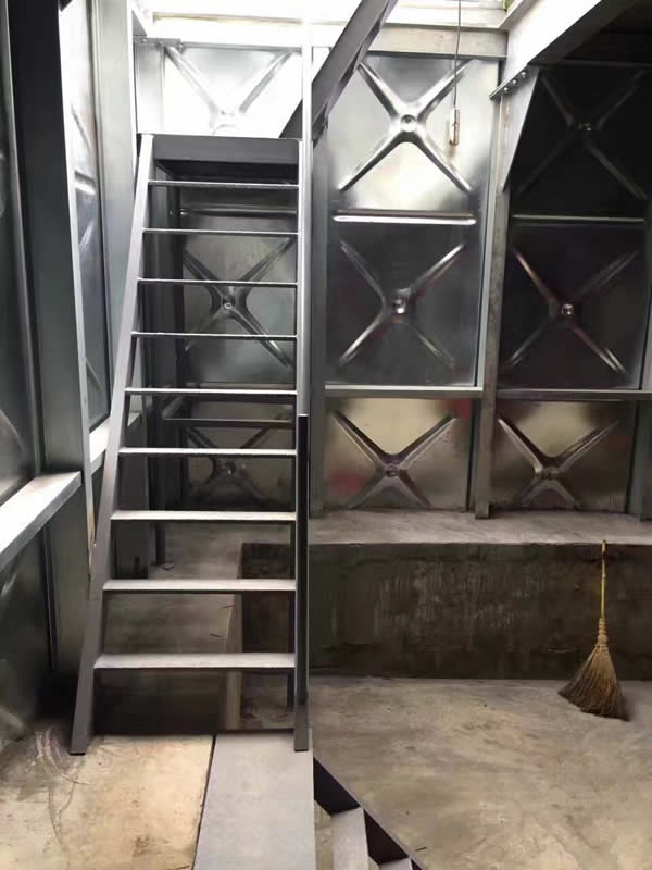 地埋消防泵站钢制扶梯.JPG